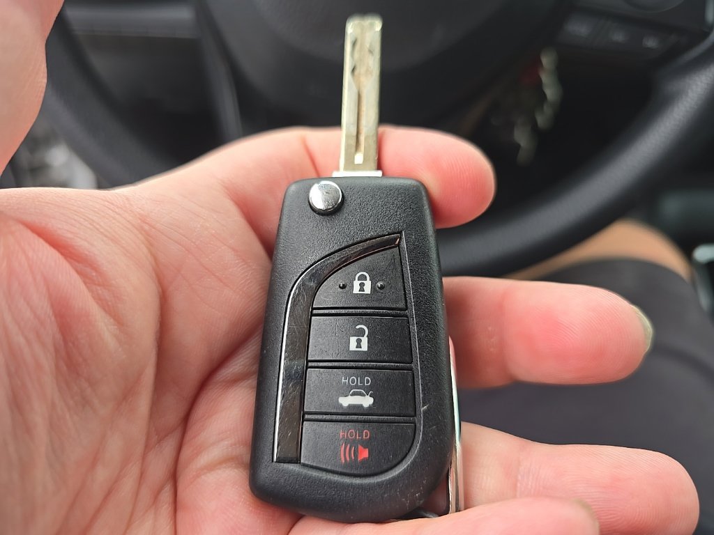 Used 2025 Toyota Corolla LE FWD image 20