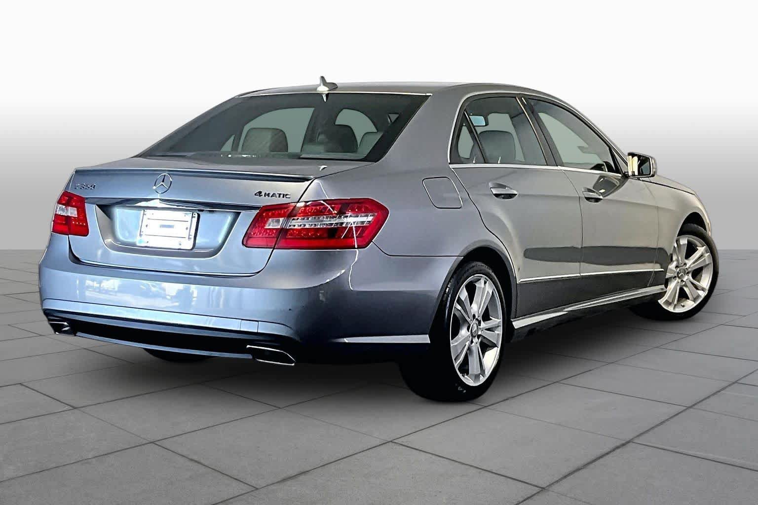 Used 2013 Mercedes-Benz E 350 4MATIC Sedan image 12