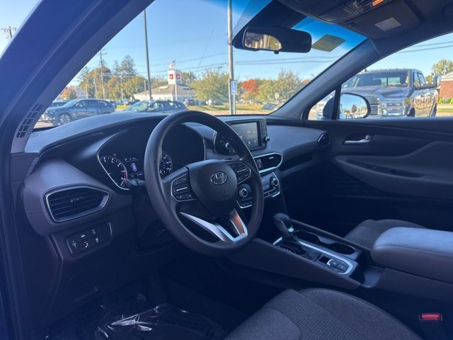 Used 2019 Hyundai Santa Fe SE w/ Cargo Package image 9