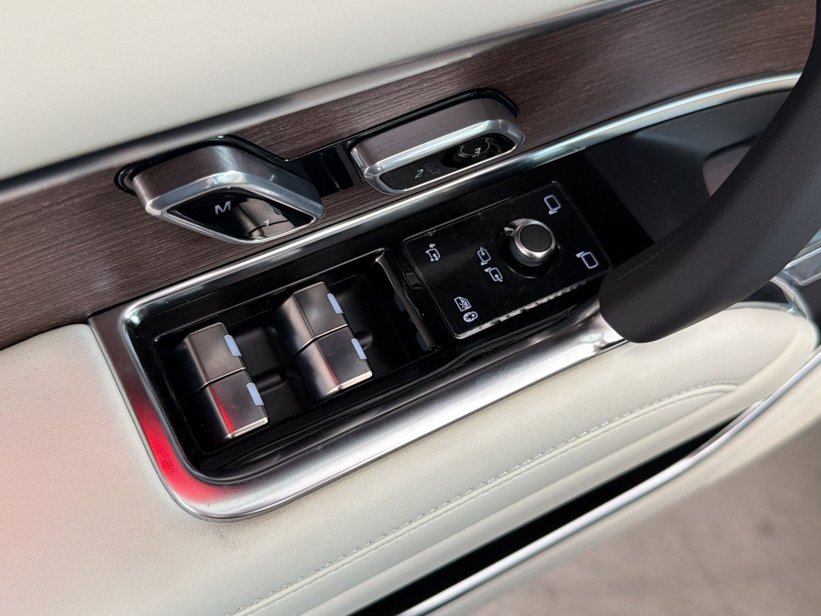 New 2026 Land Rover Range Rover SE AWD/4WD image 26