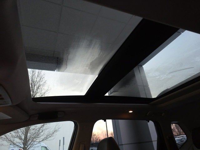 Used 2023 Nissan Rogue SL w/ SL Premium Package image 32