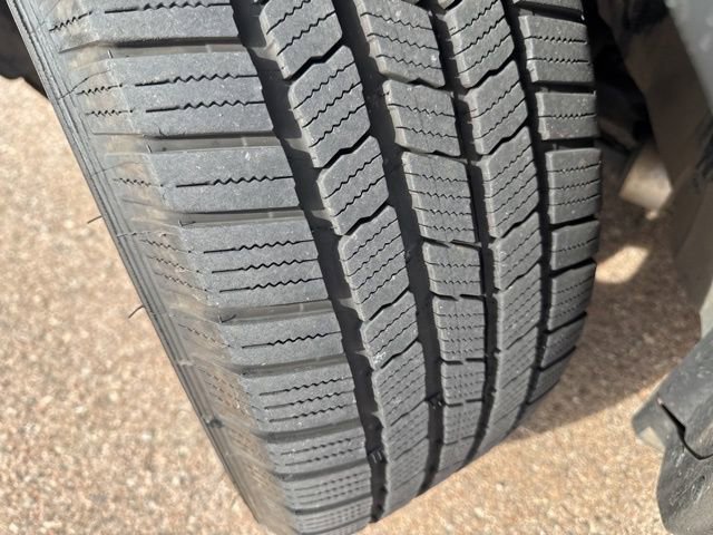 Used 2017 Ford Explorer Limited w/ Equipment Group 301A image 2