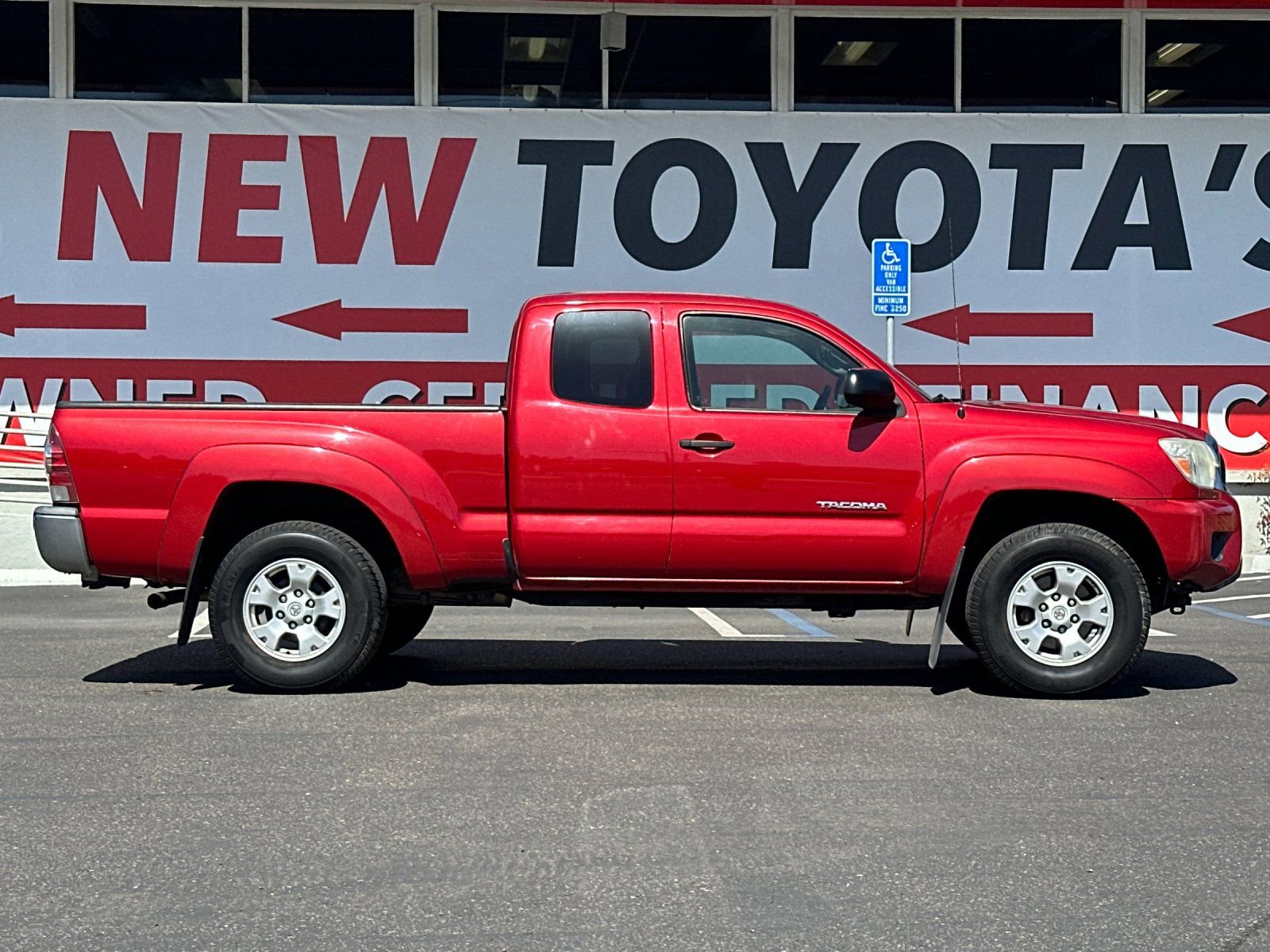 Used 2013 Toyota Tacoma PreRunner w/ SR5 Pkg RWD image 6