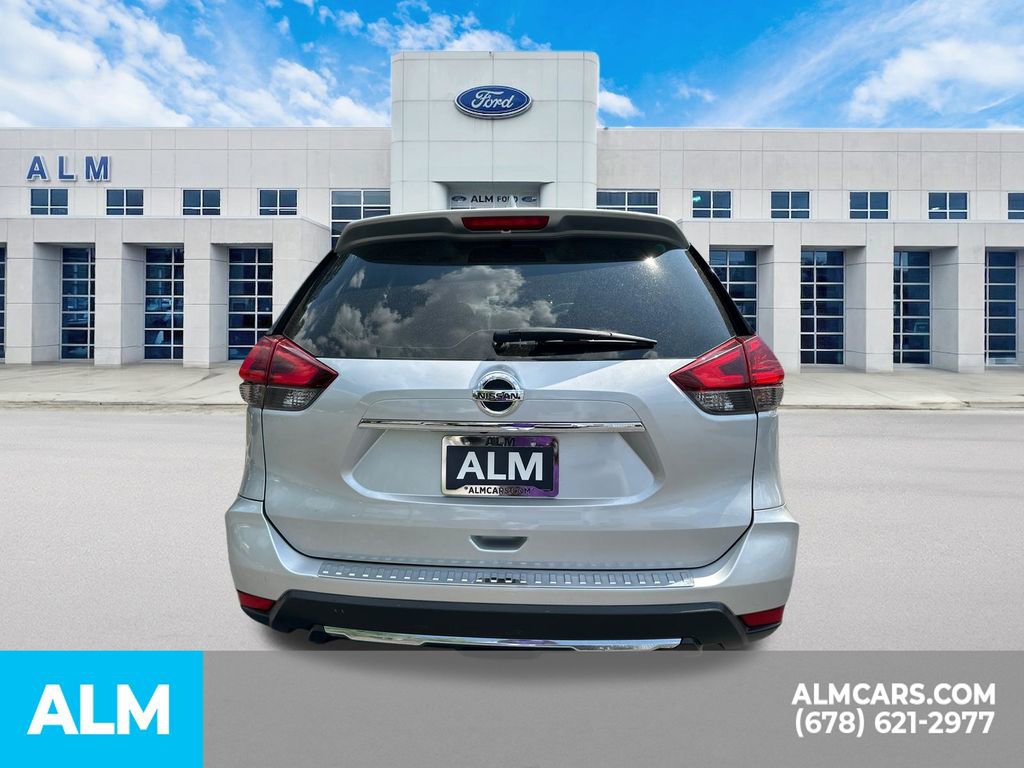 Used 2017 Nissan Rogue S AWD/4WD image 7