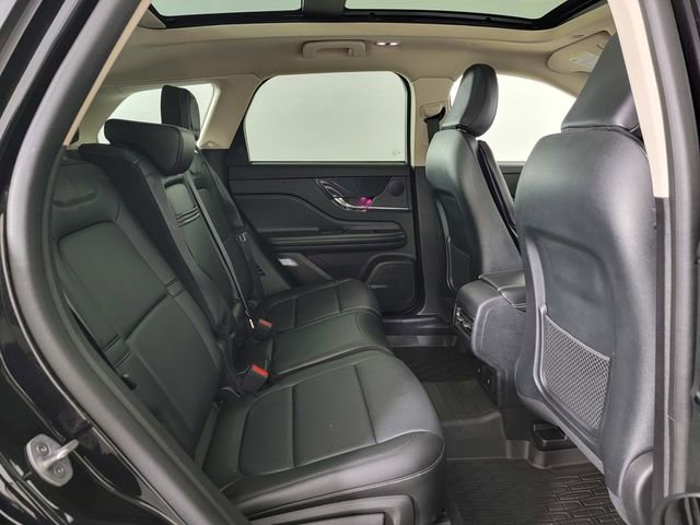 Used 2023 Lincoln Corsair Reserve w/ Equipment Group 201A AWD/4WD image 18