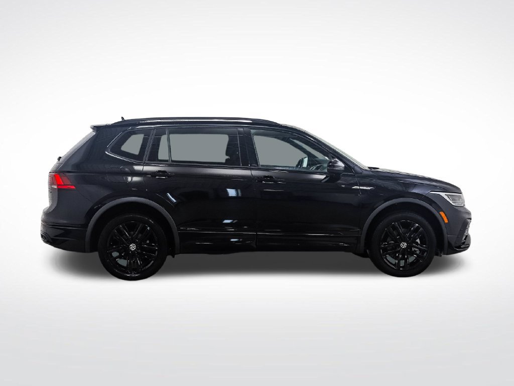 Used 2022 Volkswagen Tiguan SE R-Line AWD/4WD image 6