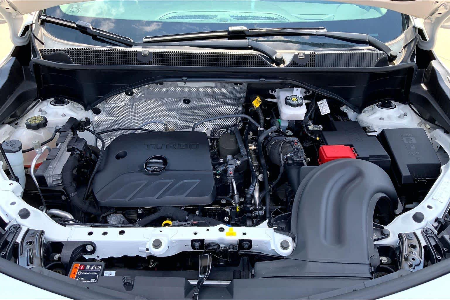 Used 2024 Buick Encore GX Sport Touring FWD image 29
