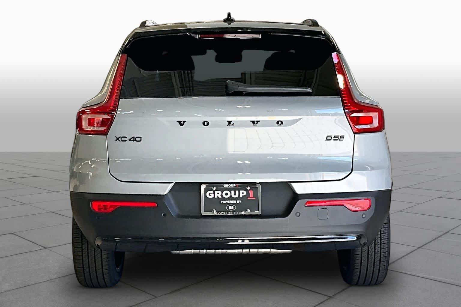 New 2026 Volvo XC40 B5 Ultra w/ Protection Package Premier AWD/4WD image 4