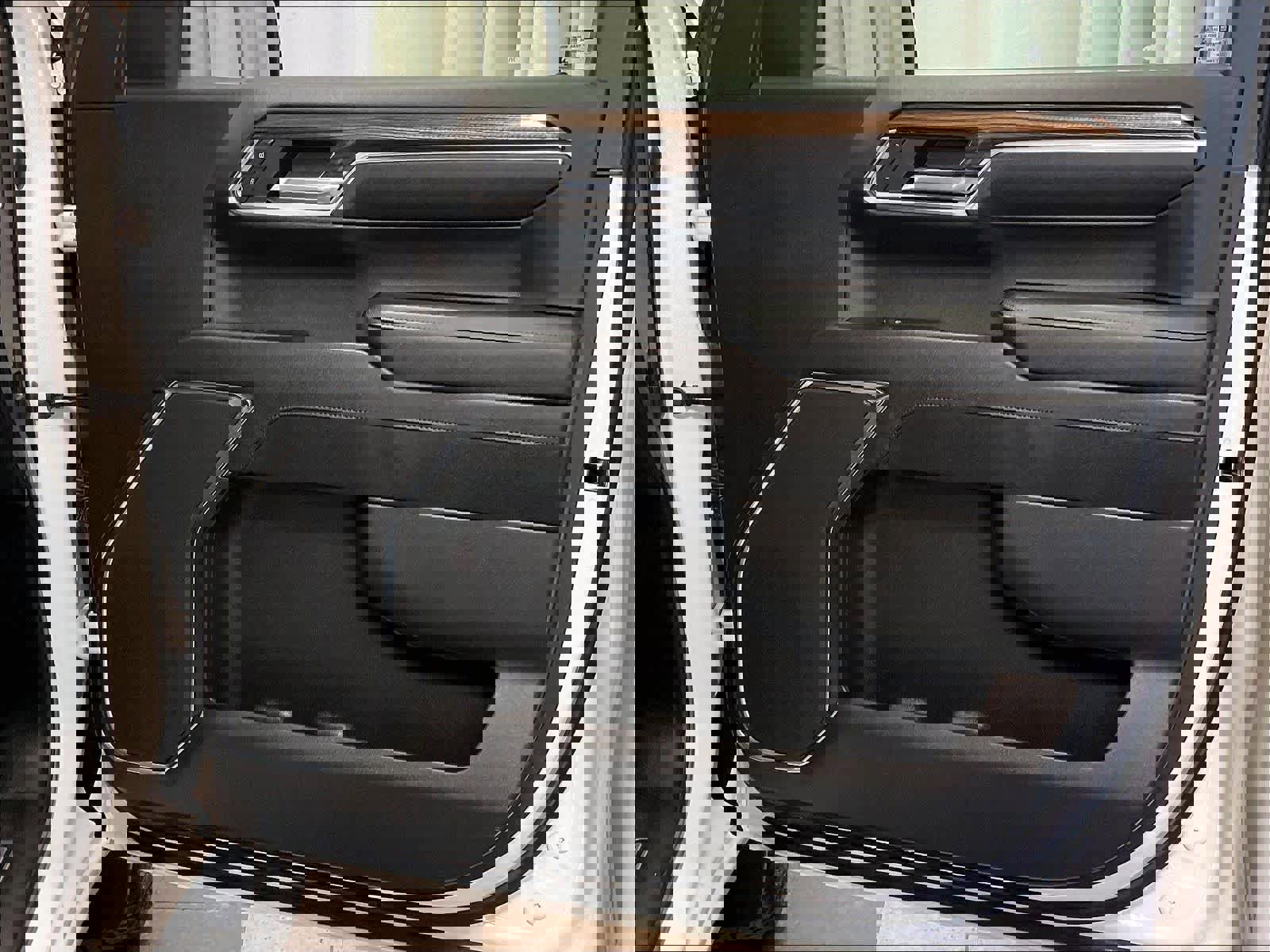 Used 2023 Chevrolet Silverado 1500 LT image 12