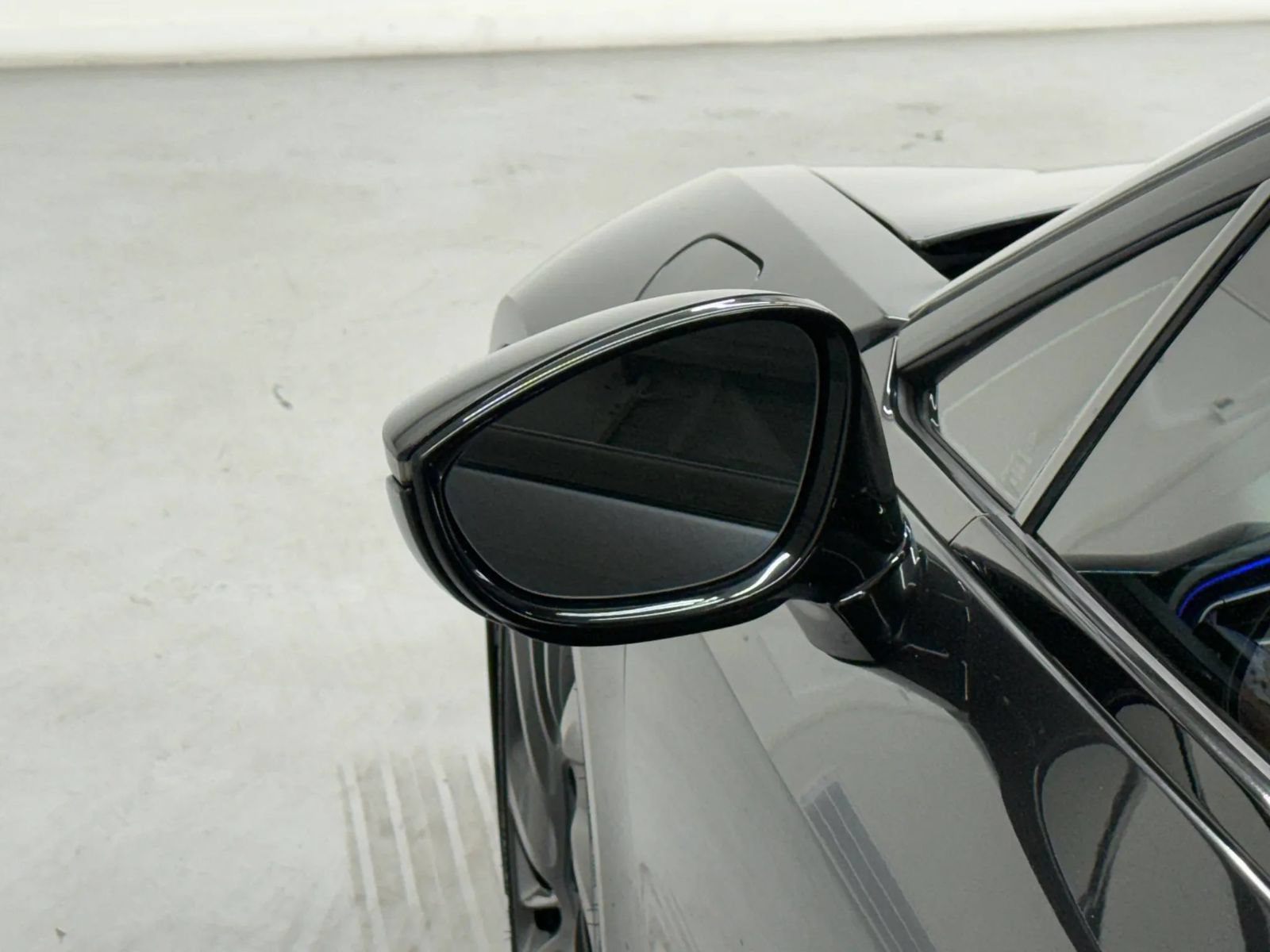 Used 2016 BMW i8 AWD/4WD image 26