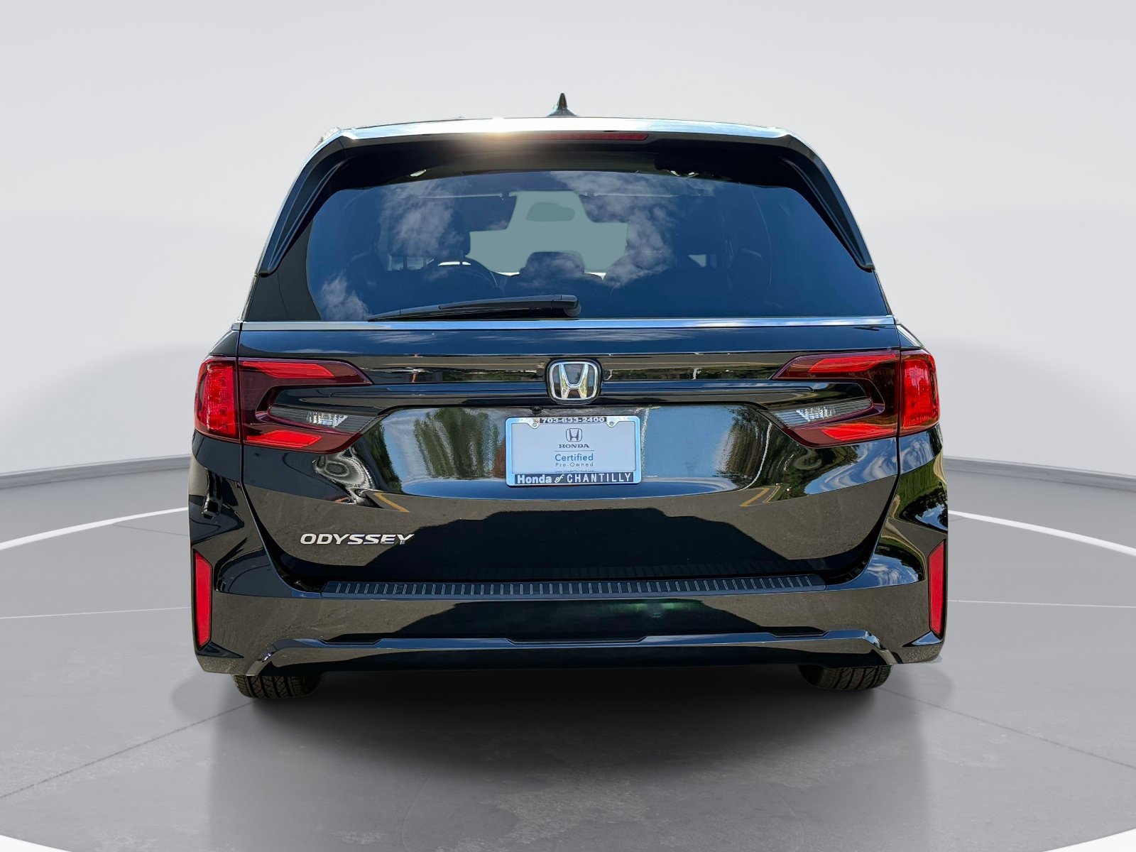 Certified 2026 Honda Odyssey EX-L image 3