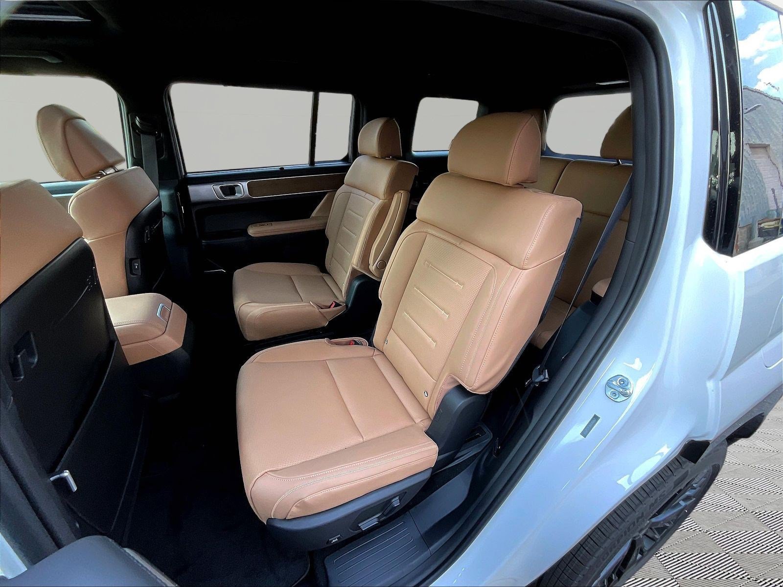 New 2027 Hyundai Santa Fe Calligraphy AWD/4WD image 18