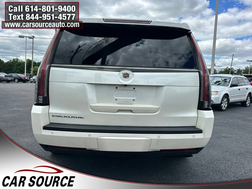 Used 2015 Cadillac Escalade Luxury AWD/4WD image 6