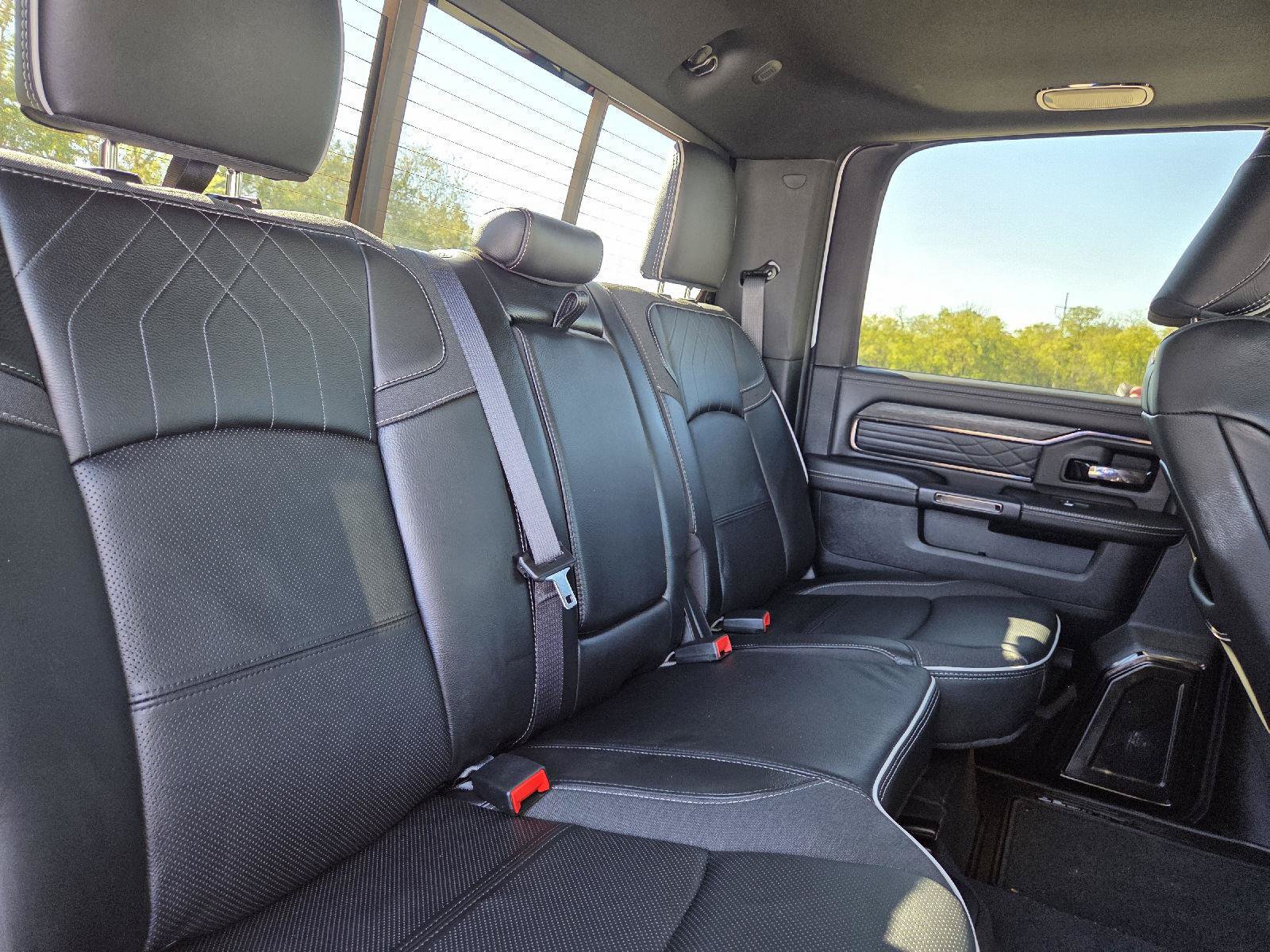 Used 2025 RAM 2500 Limited AWD/4WD image 35