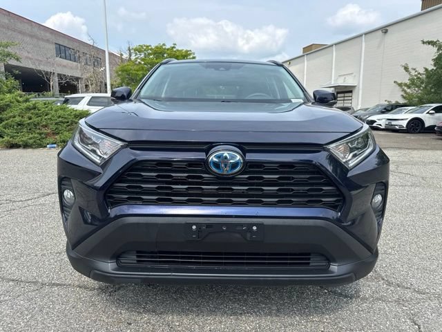 Used 2019 Toyota RAV4 XLE w/ Carpet Mat Package AWD/4WD image 2