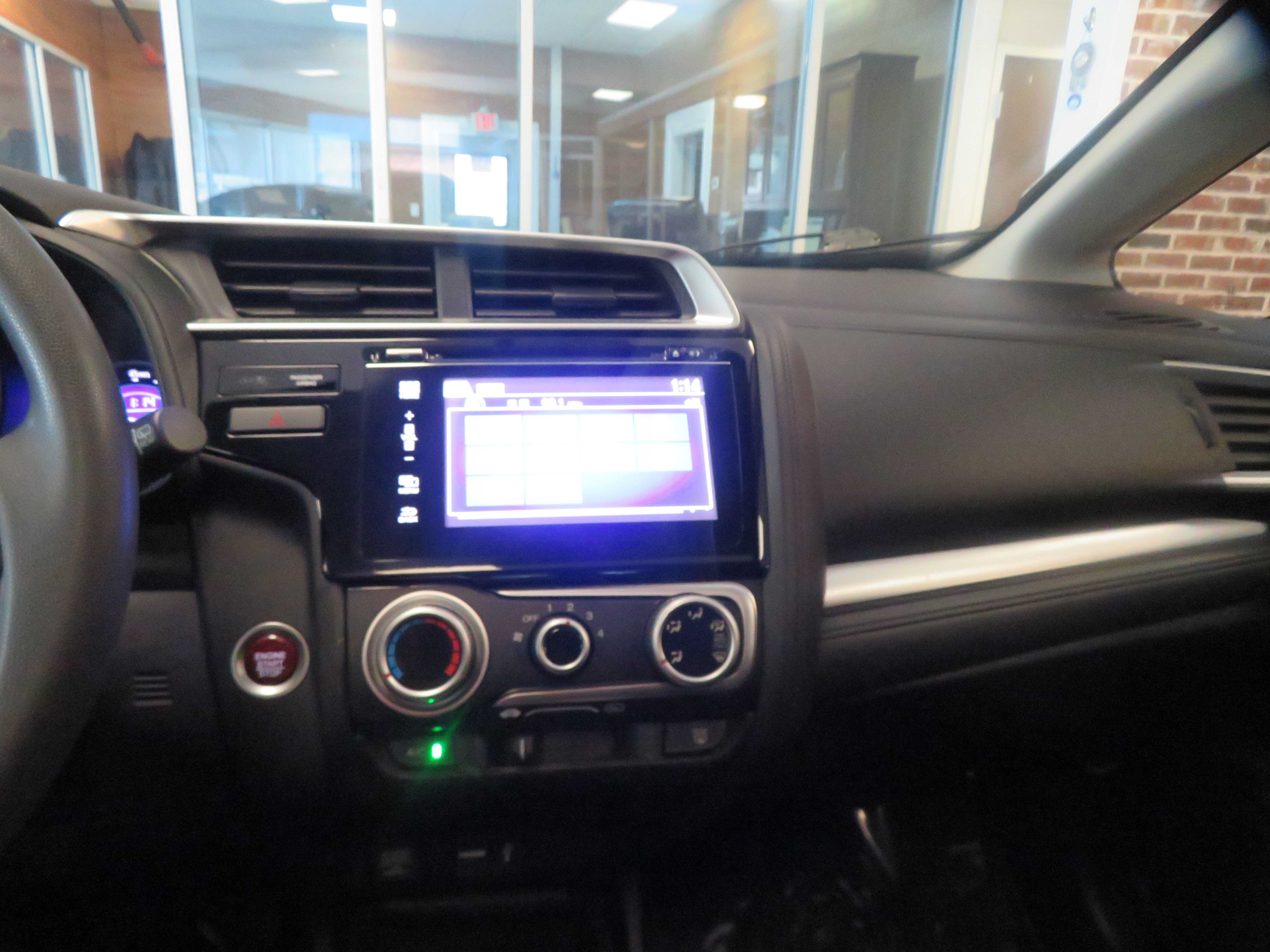 Used 2015 Honda Fit EX image 36