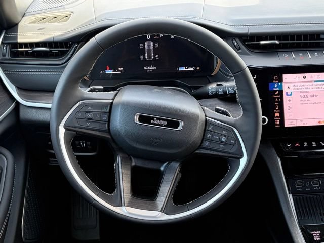 New 2026 Jeep Grand Cherokee Limited AWD/4WD image 38