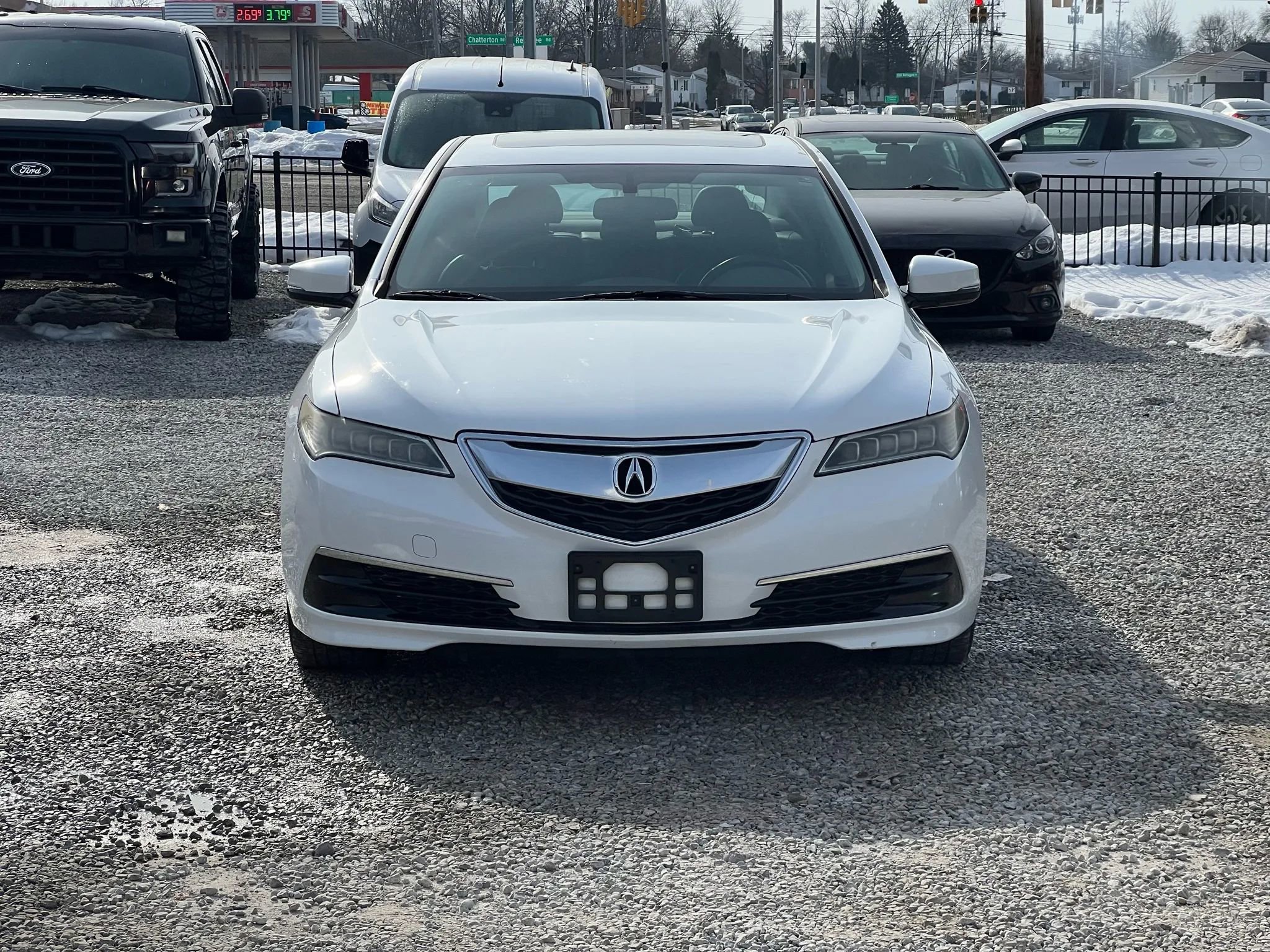 Used 2016 Acura TLX image 2