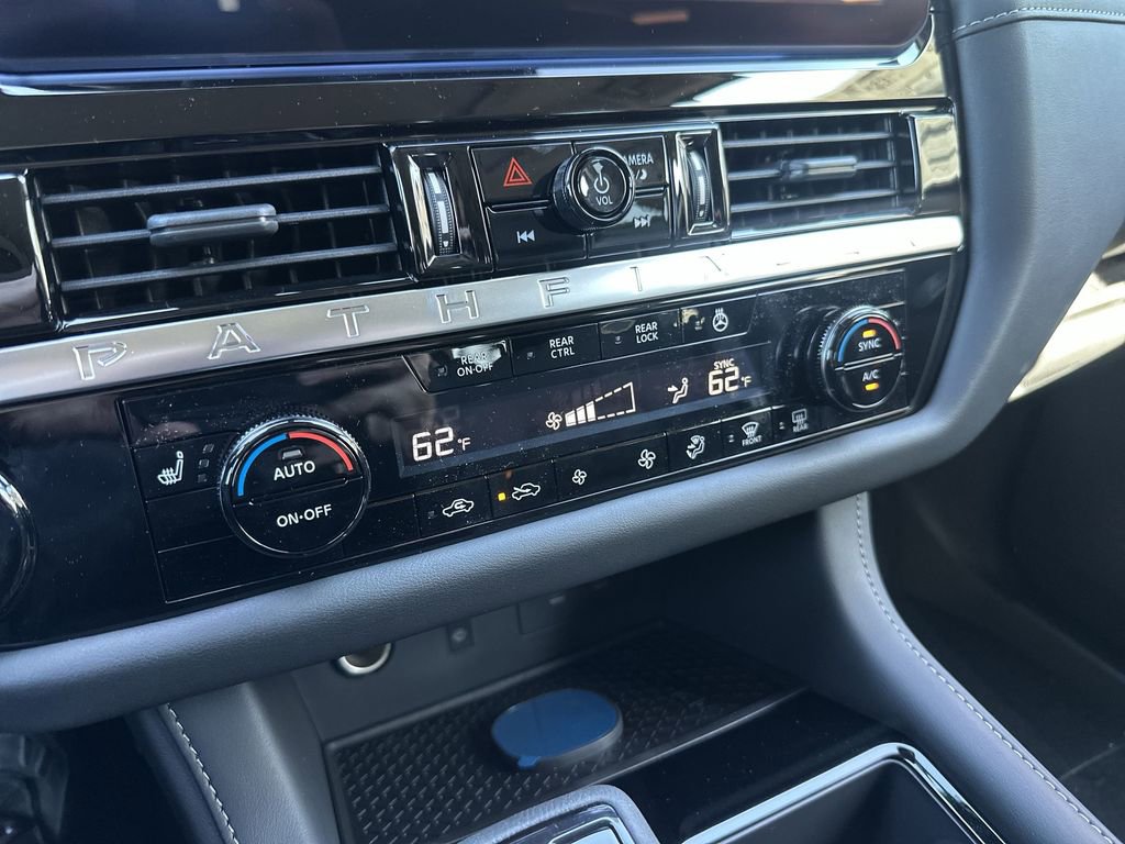 New 2026 Nissan Pathfinder SV image 18