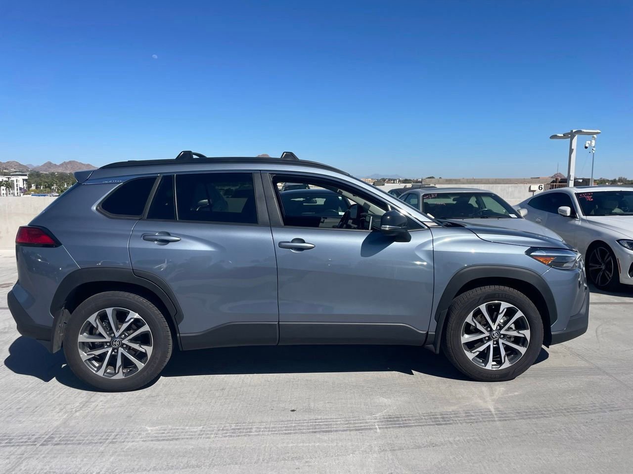 Used 2025 Toyota Corolla Cross XLE w/ Convenience Package image 3