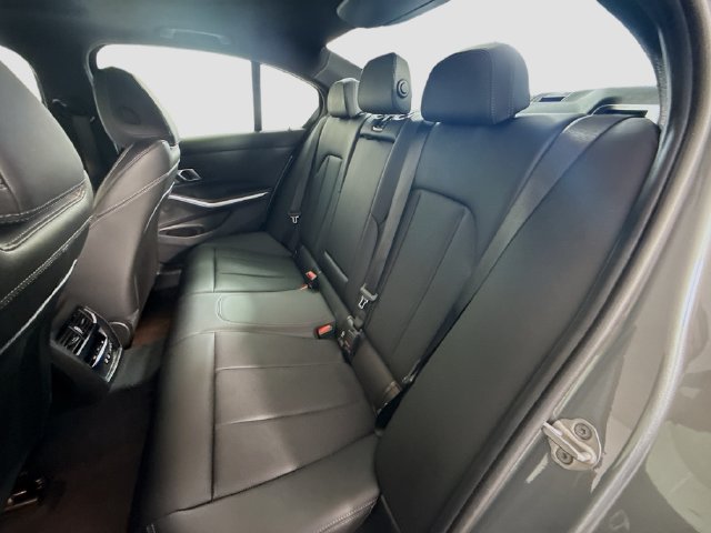 Used 2024 BMW 330i Sedan w/ Convenience Package RWD image 24