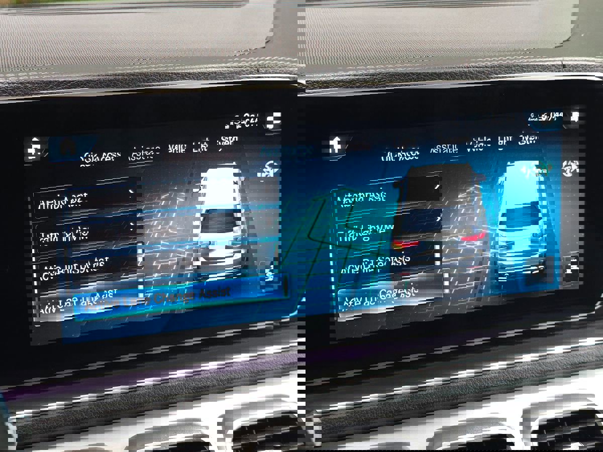 Used 2022 Mercedes-Benz GLS 450 4MATIC image 55