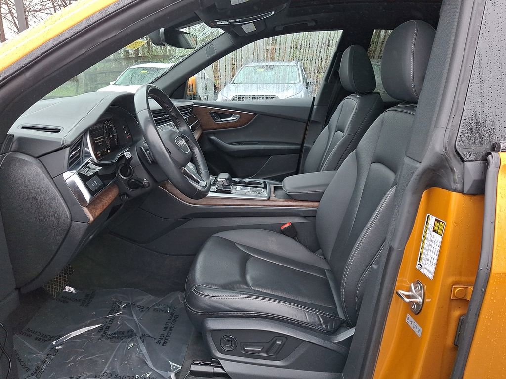 Used 2019 Audi Q8 Premium Plus w/ Premium Plus image 14