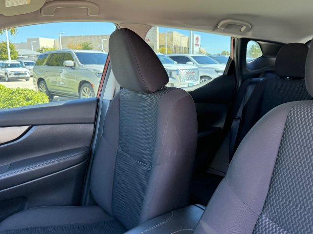Used 2019 Nissan Rogue Sport S w/ Appearance Package FWD image 7