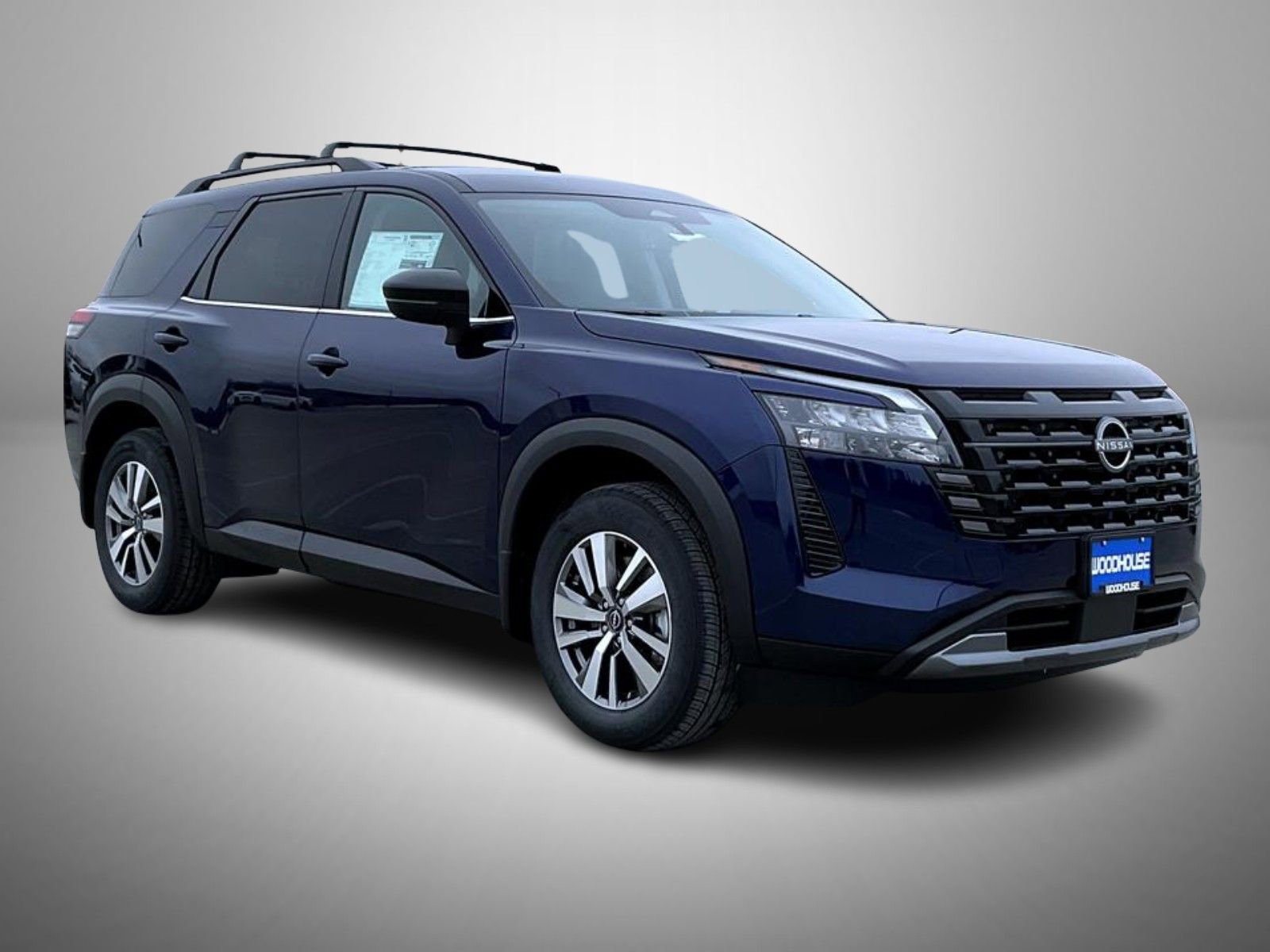 New 2026 Nissan Pathfinder SL image 3