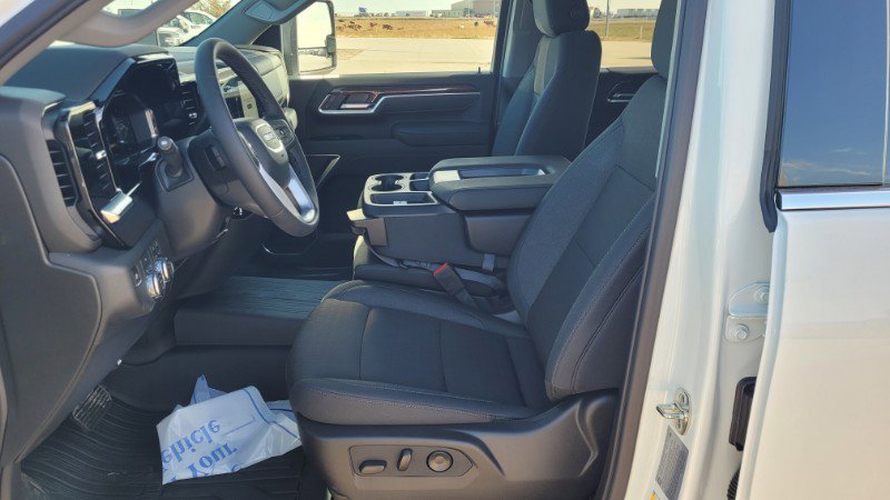New 2026 GMC Sierra 2500 SLE w/ SLE Value Package; image 18