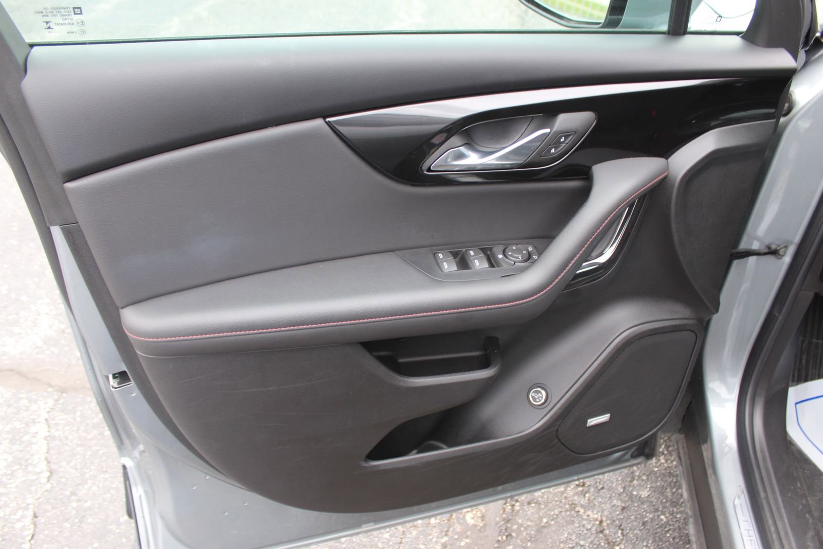 Used 2025 Chevrolet Blazer RS AWD/4WD image 21