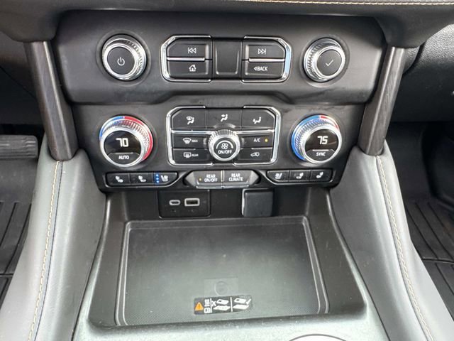 Used 2024 GMC Yukon AT4 w/ Technology Package image 25