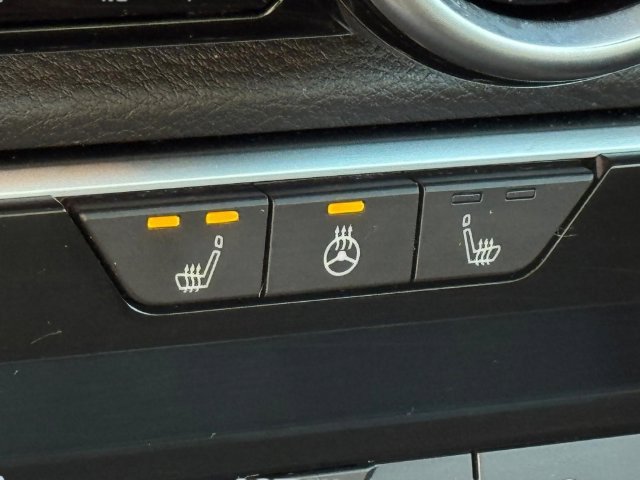 Used 2022 Nissan Sentra SV w/ All-Weather Package FWD image 18