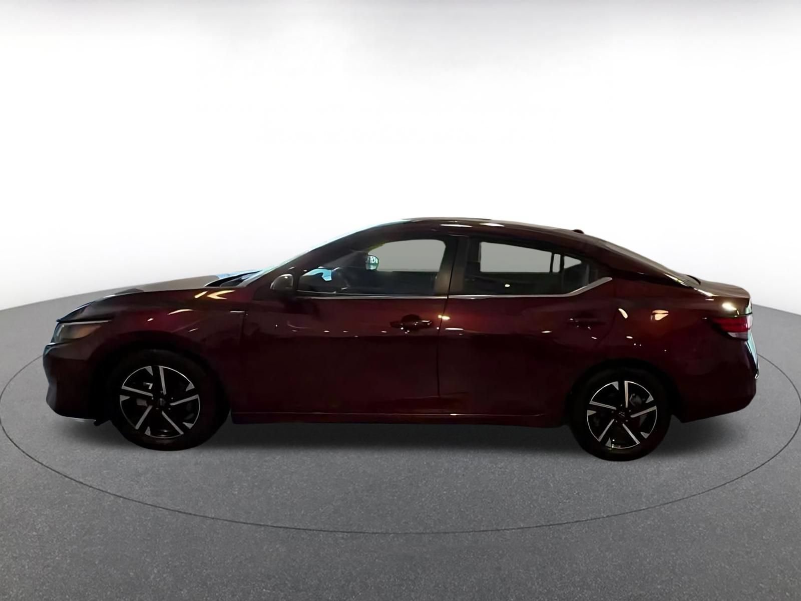 Used 2025 Nissan Sentra SV FWD image 6