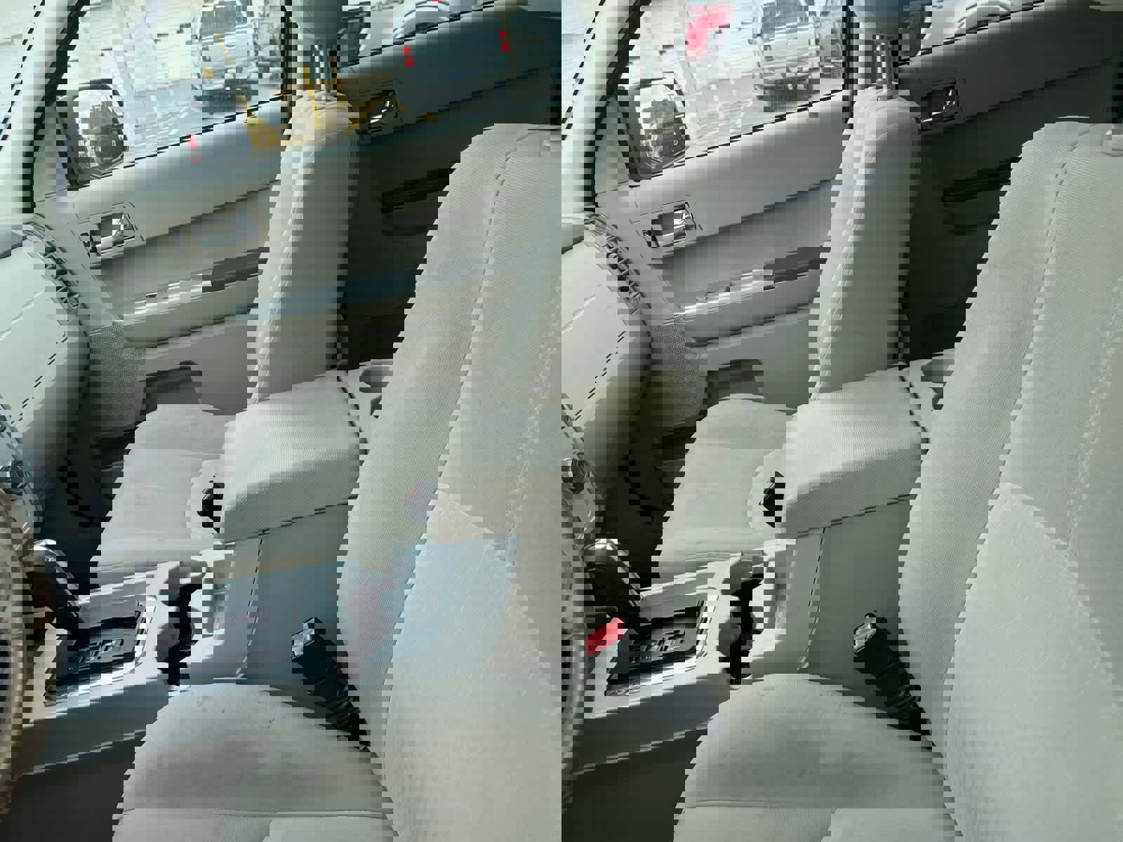 Used 2008 Mercury Mariner 2WD image 25