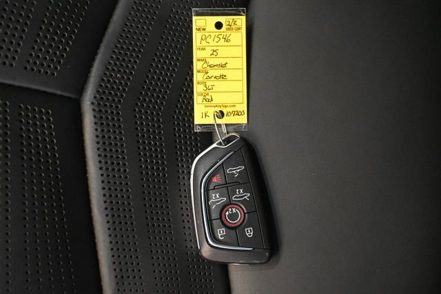 Used 2025 Chevrolet Corvette Stingray Premium Conv w/ Z51 Performance Package image 27