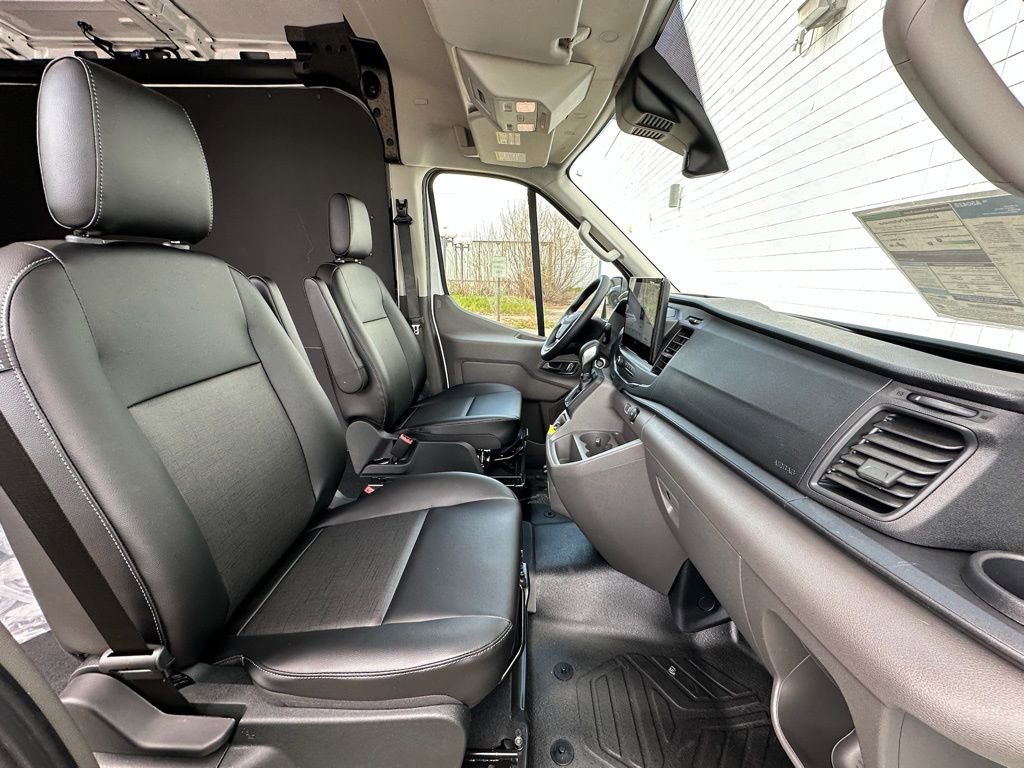 New 2026 Ford Transit 350 148 Medium Roof w/ Load Area Protection Package RWD image 19
