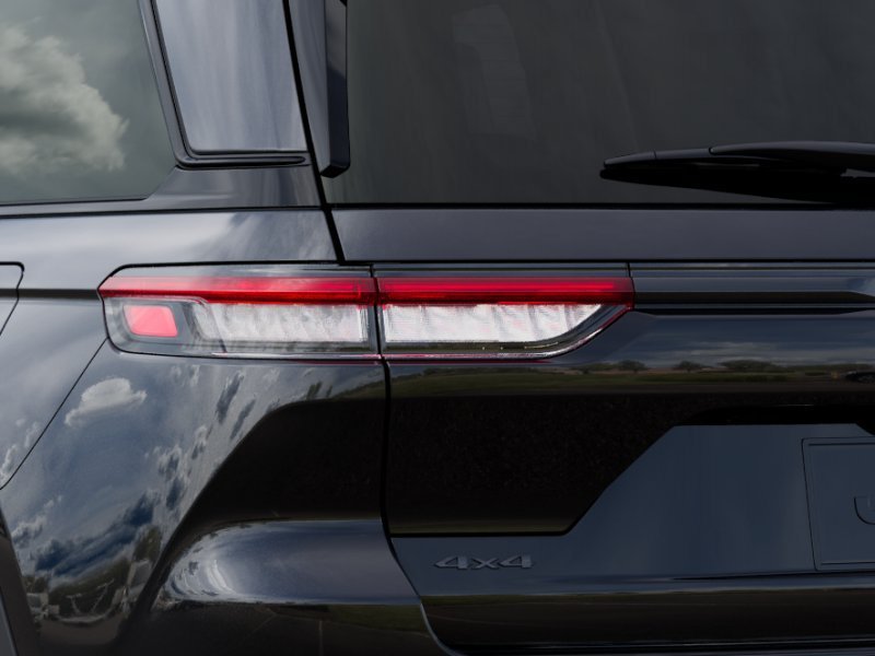 New 2025 Jeep Grand Cherokee Altitude AWD/4WD image 30