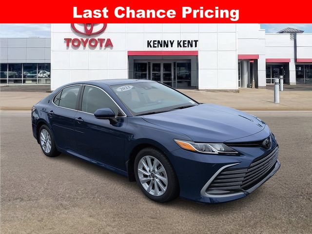 Used 2023 Toyota Camry LE FWD image 1