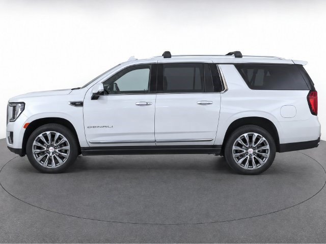 Used 2021 GMC Yukon XL Denali w/ Denali Premium Package AWD/4WD image 6