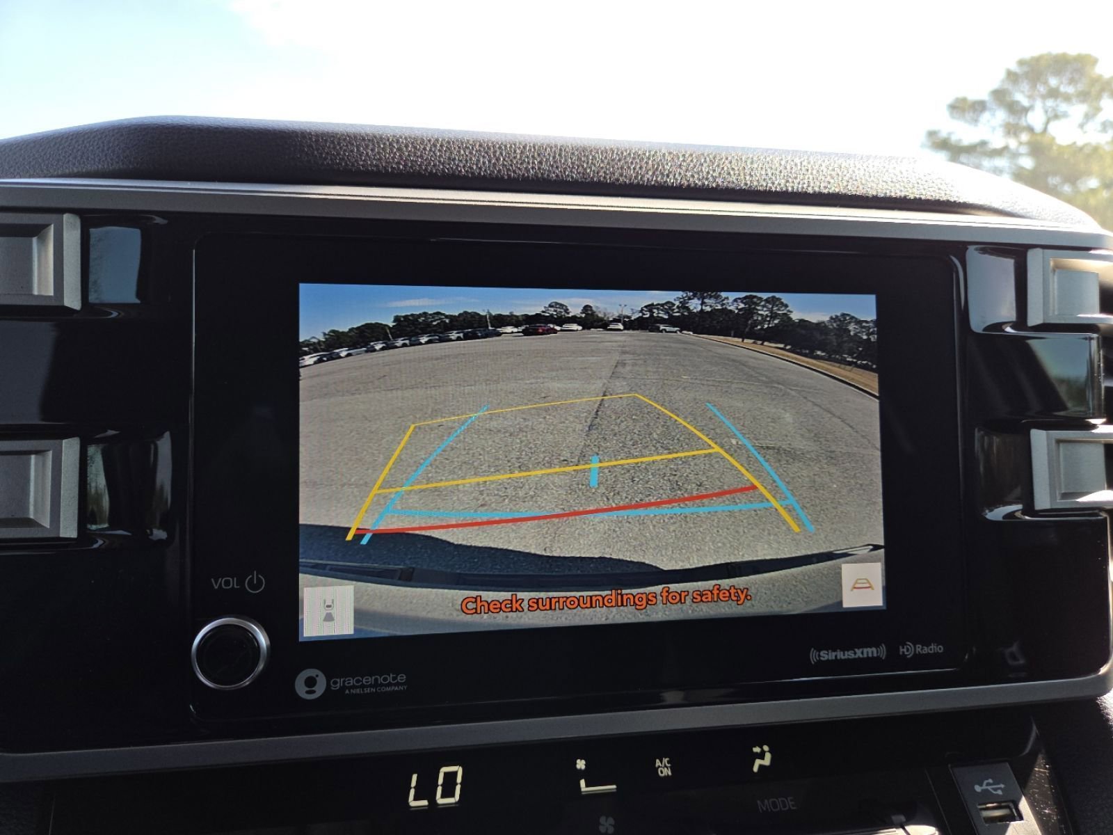 Used 2022 Toyota Tundra SR5 w/ Convenience Package image 5