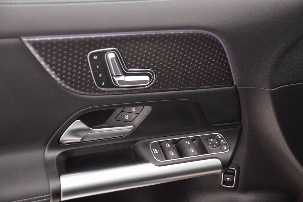 Certified 2025 Mercedes-Benz GLA 250 image 21