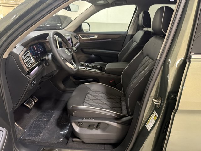 New 2026 Volkswagen Atlas SEL Premium R-Line AWD/4WD image 16