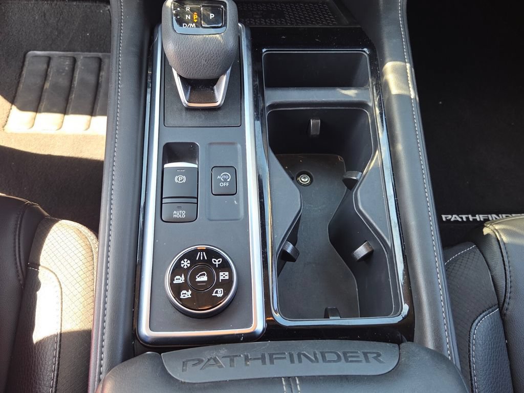 Certified 2025 Nissan Pathfinder SL AWD/4WD image 19