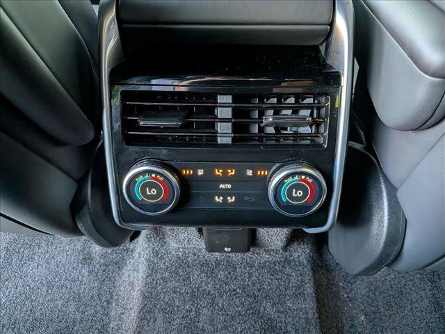 Certified 2025 Land Rover Range Rover Long Wheelbase SE image 18