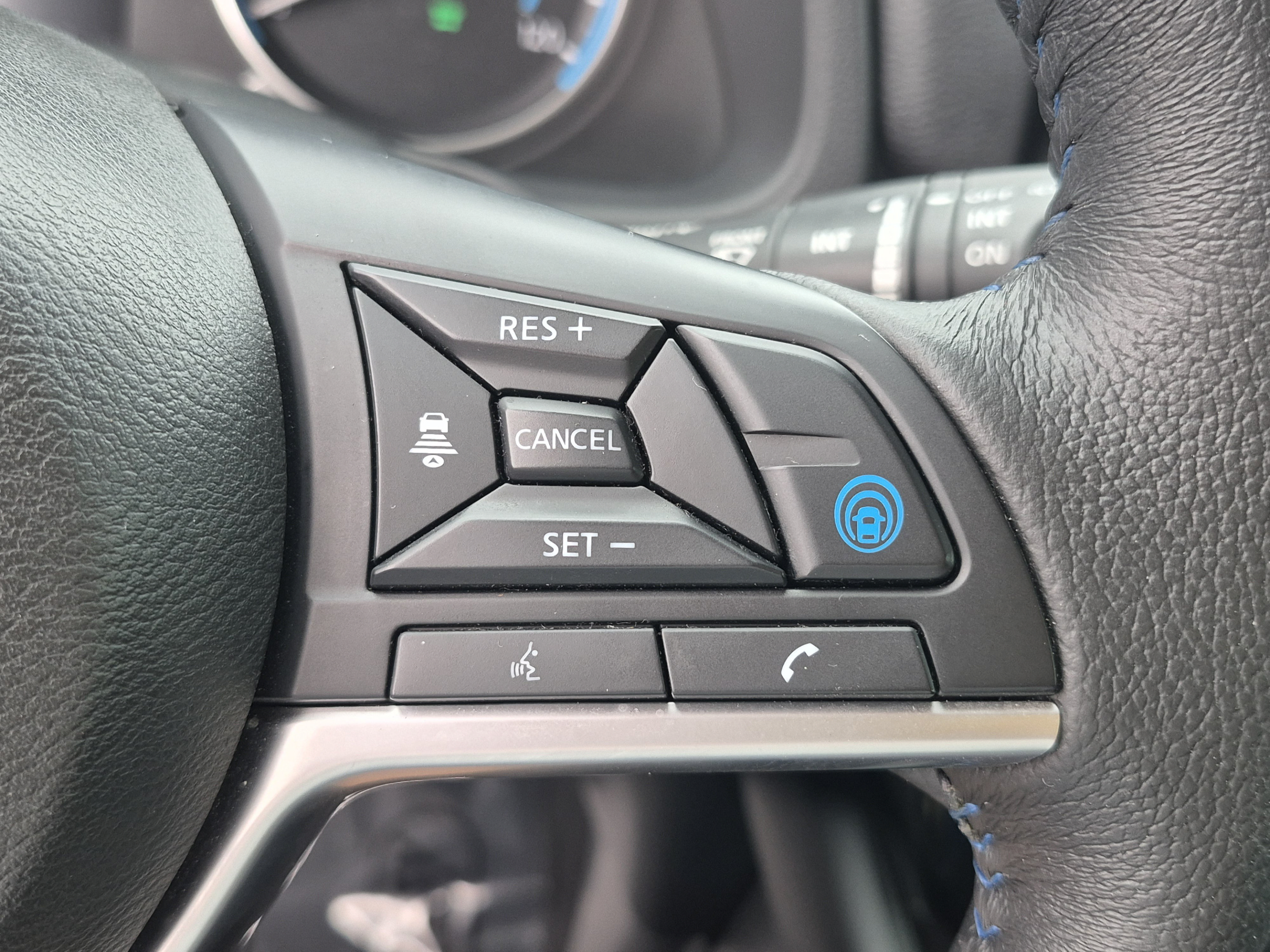 Used 2023 Nissan Leaf SV Plus FWD image 30