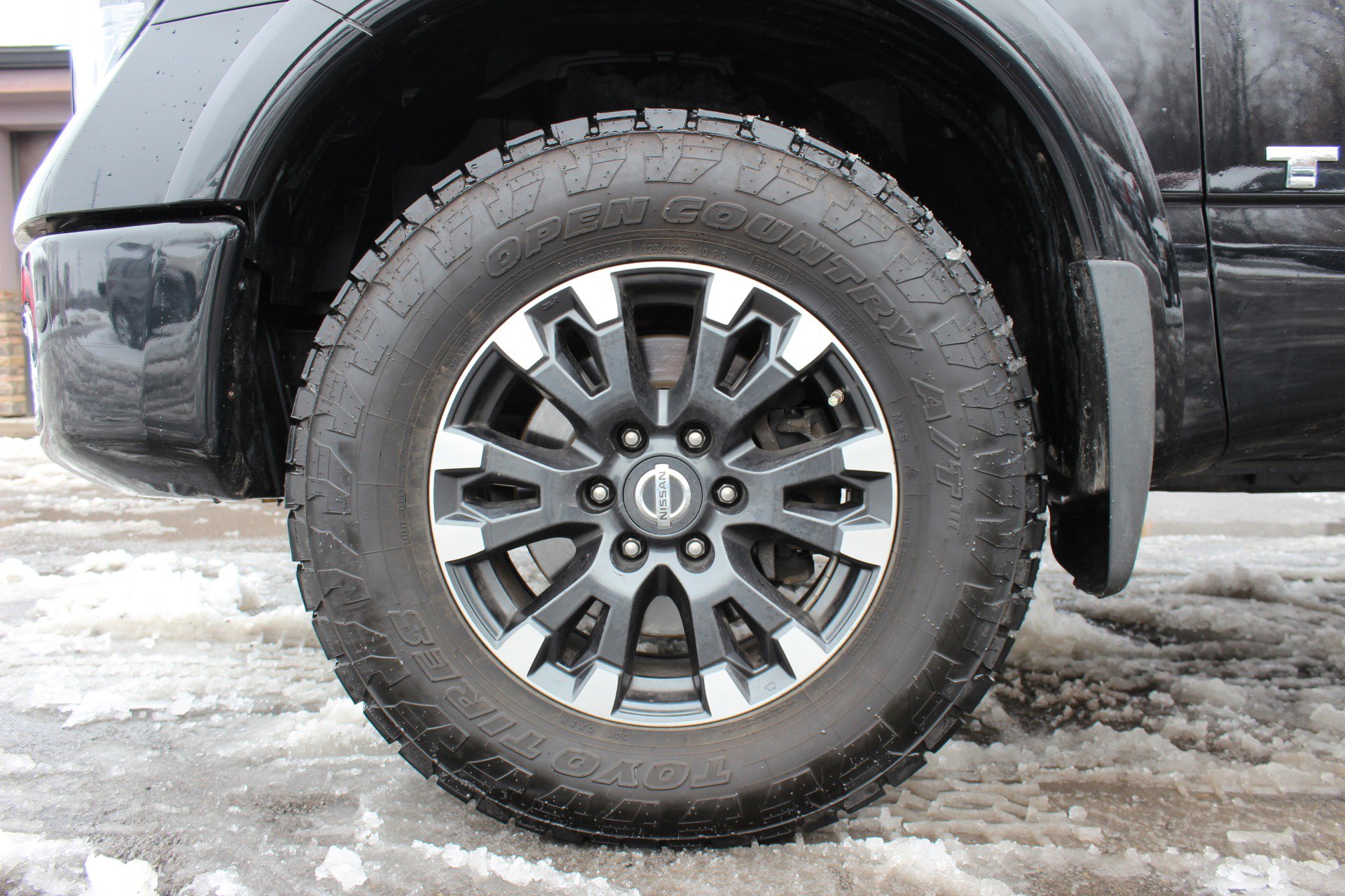 Used 2019 Nissan Titan PRO-4X w/ Pro-4x Utility Package image 46