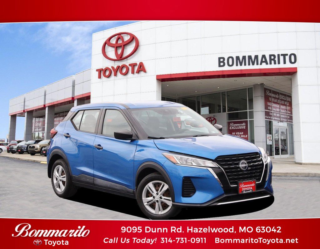 Used 2022 Nissan Kicks S FWD image 1