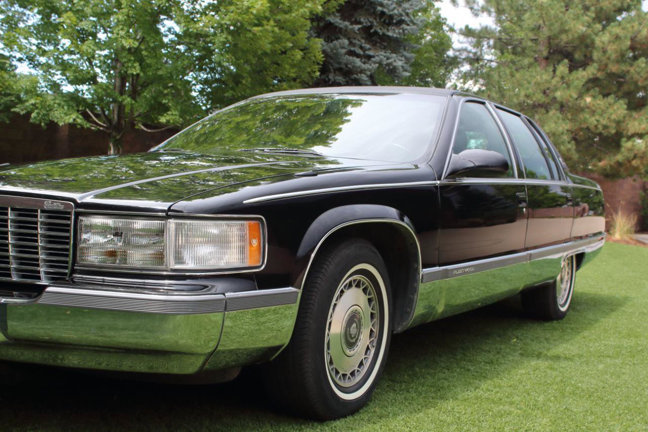 Used 1996 Cadillac Fleetwood Brougham RWD image 13