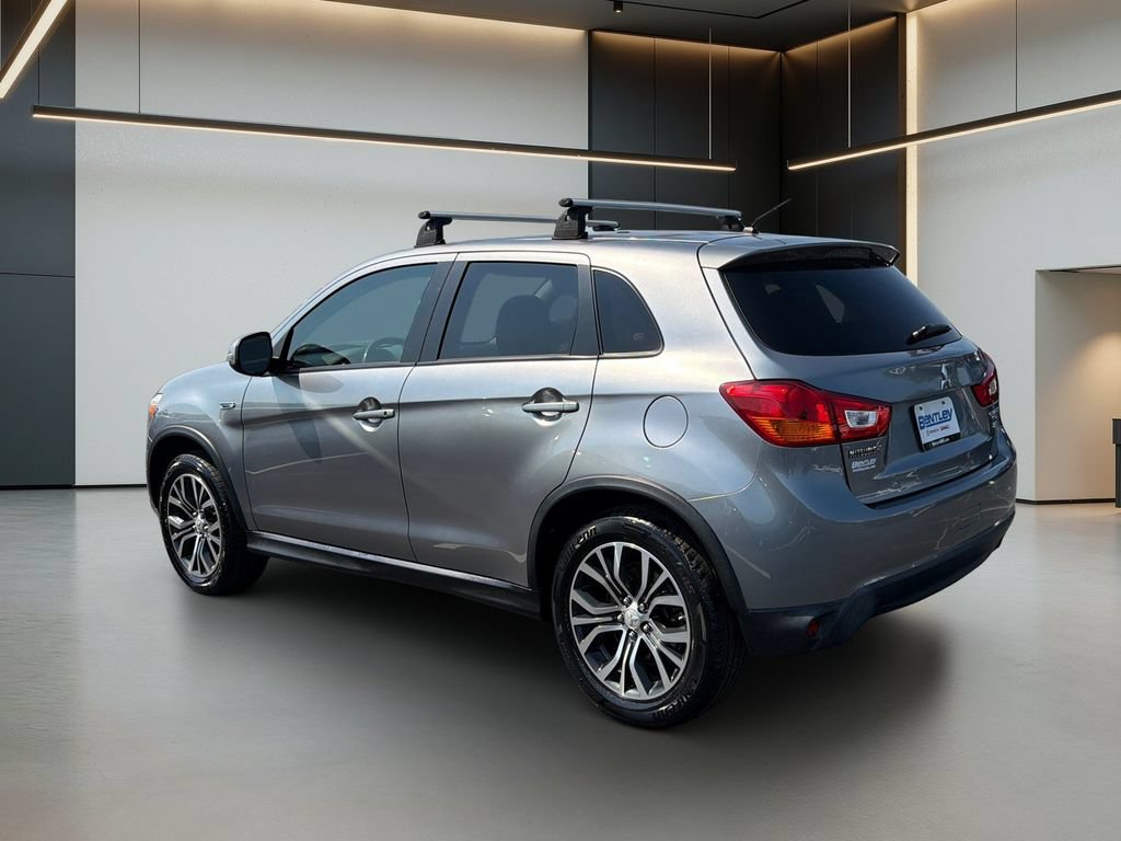 Used 2016 Mitsubishi Outlander Sport SE FWD image 3
